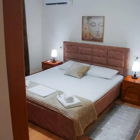 Meri's Apartment Shkoder